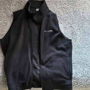 Columbia Men's Black Sleeveless Fleece Vest